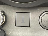 【クルーズコントロール】高速道路や自動車専用道路を走行中にドライバーが設定した速度で、アクセルペダルを踏まなくても、一定の車速で走行してくれます!