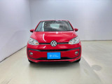 VWは小さな車も、大きな車も、平等です。クラスによって品質や安全性に差を付けない。ボディ剛性と精度、重厚なドアの音はどの車種も共通です。是非一度体感してみて下さい。