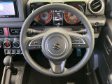 【純正革巻きステアリング】上質な革を使用することで、手にしっかり馴染みとても運転しやすいハンドルです♪