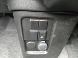 運転席にシートヒータを搭載!冬のお出かけも快適!
