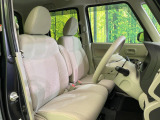 運転席シート廻りは使用感も少なく、良好な状態となっています。丁寧に使われていたことがよくわかりますね。