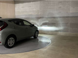 LEDヘッドランプです。十分な明るさを保ちつつも消費電力が少なく、バルブ寿命も長いのが特徴です。瞬時にMAXの光量を発揮するのもLEDならではです。
