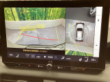 【パノラミックビューモニター】専用のカメラにより、上から見下ろしたような視点で360度クルマの周囲を確認することができます☆死角部分も確認しやすく、狭い場所での切り返しや駐車もスムーズに行えます。
