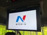 【12.1型フリップダウン】大画面モニターで後席でもエンタメをお楽しみいただけます。家族や友人とお出かけする機会が多い方に大人気です♪
