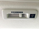 【サーキュレーター】エアコンの風を後部座席まで届けてくれ、広い車内空間でも素早く快適な温度になります♪真夏や真冬に便利な機能です。
