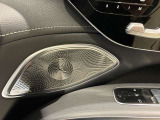 メモリー付き電動シートも装備されておりますのでシート位置を3パターン記憶できます。