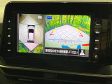 【アラウンドビューモニター】専用のカメラにより、上から見下ろしたような視点で360度クルマの周囲を確認することができます☆死角部分も確認しやすく、狭い場所での切り返しや駐車もスムーズに行えます。