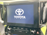 【純正9型ナビ】人気の純正ナビを装備。オーディオ機能も充実しており、Bluetooth接続すればお持ちのスマホやMP3プレイヤーの音楽を再生可能!毎日の運転がさらに楽しくなります!!