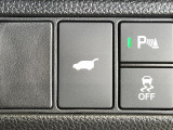 【パワーバックドア】スマートキーや運転席のボタンを押すだけでリアゲートが自動で開閉します!荷物を持っている時や、高い位置にあるバックドアを閉める際に便利な機能です♪