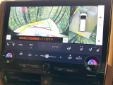 【パノラミックビューモニター】専用のカメラにより、上から見下ろしたような視点で360度クルマの周囲を確認することができます☆死角部分も確認しやすく、狭い場所での切り返しや駐車もスムーズに行えます。