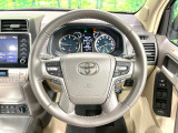 【純正革巻きステアリング】上質な革を使用することで、手にしっかり馴染みとても運転しやすいハンドルです♪