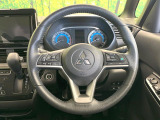 【純正革巻きステアリング】上質な革を使用することで、手にしっかり馴染みとても運転しやすいハンドルです♪