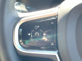 【全車速対応アダプティブクルーズコントロール】ミリ波レーダー+ステレオカメラ+赤外線により前方車輌を認識し、速度や車間距離を維持・調整。高速道路走行時や渋滞時にドライバーの負担を大幅に軽減します。