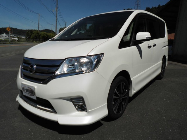 セレナ 2.0 ハイウェイスター Vセレクション 4WD 