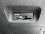 純正ETC2.0付 料金所もスムーズに通れ、割引料金の適用もあります。ビルトインできれいに収まっており、見た目もスマートです。