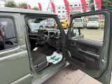 4WD/登録済み未使用車/スズキセーフティサポート/シートヒーター/アダプティブクルーズコントロール/スマートキー/スペアキー/LEDヘッドランプ/純正アルミホイール
