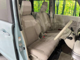 運転席シート廻りは使用感も少なく、良好な状態となっています。丁寧に使われていたことがよくわかりますね。