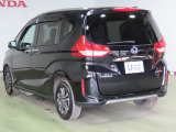フリード 1.5 ハイブリッド クロスター 4WD 