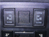 両側電動スライドドアを装備しております。