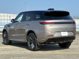 【コントラストルーフ メーカーop価格￥127000】ルーフ部分がブラックになります。これにより、車両全体のデザインが引き締まり、よりスタイリッシュで個性的な印象になります。