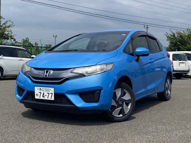 フィット 1.5 ハイブリッド Fパッケージ 4WD 社外ナビ・バックカメラ・ワンオーナー