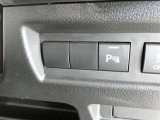 クリアランスソナー付き。ピッピッピとブザーでお知らせ!曲がり角や壁際に駐車する時に便利ですね♪