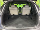 【パワーバックドア】スマートキーや運転席のボタンを押すだけでリアゲートが自動で開閉します!荷物を持っている時や、高い位置にあるバックドアを閉める際に便利な機能です♪
