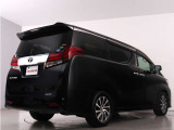 当店では、厳選された車両のみ展示しております。アルファード・ヴェルファイアに特化した専門店ならではの豊富な在庫の中から、お気に入りの一台をお探しください!