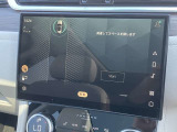 【パークアシスト メーカーop価格￥35000】駐車可能なスペースを自動的に検知し、ドライバーに代わって駐車操作を実施する機能。駐車操作が自動的に完了するため、ドライバーは周囲の状況に注意するだけです。