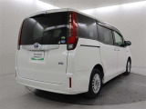 クルマの状態を徹底検査して公開!中古車は1台ずつコンディションが違います。トヨタでは中古車の内外装の状態などプロの検査員が実施した車両検査証明書をご用意しています。