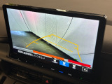 バックギアに入れるだけで自動でリヤカメラに切り替わります!車庫入れやバックが苦手な方にオススメ!