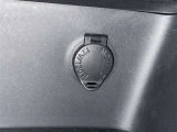 シガーソケット用の充電器が使用可能です!