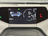 様々な情報を確認できるマルチインフォメーションディスプレイ付きです