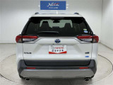 いつでも、どこでも、行きたい場所へ自由に行ける。世界を広げる、本格的なSUV・RAV4!!