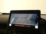 バックガイドモニターで、後方を確認しながら安心して駐車することができます。運転初心者も熟練者も必須の機能ですよ!