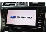 ナビのオープニング画面です。ディーラーオプション品なので中古車保証対象で安心