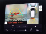 バックガイドモニターを装備しています、車庫入れもラクラクです。パノラミックビューモニターを搭載しています、上からの画像も表示されます。