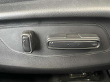 電動パワーシートはドライバーのシートポジションを細かく調整することが出来、運転時の疲労軽減にもつながります♪