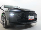 高輝度で点灯速度が速く、しかも消費電力の少ないLEDヘッドライトが装備されています!LEDの明るい光が走行中の視界の確保をサポートして、夜のドライブがより楽しく安全に運転できます♪