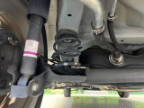 お車を安心してお乗りいただく為には、足回りの定期点検が欠かせません。サービスサポート(有償保証)では無料点検もご提供しており、安心のカーライフをお過ごしいただけるサポート体制が整っています。