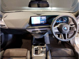 アウトバーンでの走行を見据えたBMWのブレーキシステムはもしもの時にもいち早くマシンを停止してくれます。