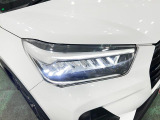 LEDヘッドライトなので夜間の運転も安心ですね