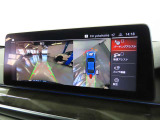 サラウンドビューカメラ。ガイドラインとパークディスタンスコントロールで安全に車庫入れ可能。