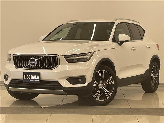 XC40 B4 AWD インスクリプション 4WD 本革シート 修復歴無し