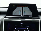 パノラミックビューモニター装備!サイドビュー・車両に取り付けたフロント、サイド、バックカメラの映像を合成して画面上に表示させることで、低速時の運転を補助する装置です。