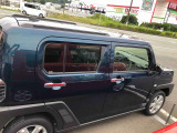 車両右側面からの写真になり。車をご覧になりたい時はお気軽に最寄りの店舗へご相談下さい。