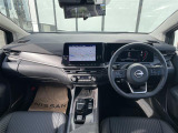 ノートオーラ 1.2 G FOUR レザーエディション 4WD 本革シート