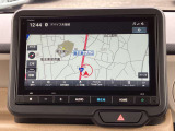 メモリーナビ装備、最近の主流がHDDからメモリーナビになってきてます。フラッシュメモリーは、処理や検索スピードでHDDを上回ります。耐久性も増しますので、故障の心配も少ないです。