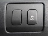 ★使いやすさや安全性を追求したステアリング周り!高級車ゆえにスイッチ類が多いのも特徴ですね!考え尽くされた配置ですぐに使いこなす事が出来ますのでご安心下さい!是非、体感してみて下さい!!