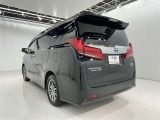 沢山乗れるのがこの車の魅力!2台で移動しないと・・・なんて時もこの車なら1台で!大活躍です♪